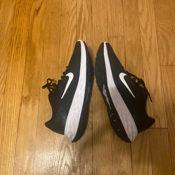 Nike Revolution 6 NN Sneakers - Picture 3 of 3